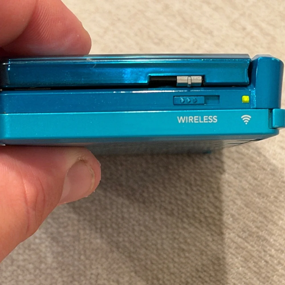Nintendo 3ds aqua